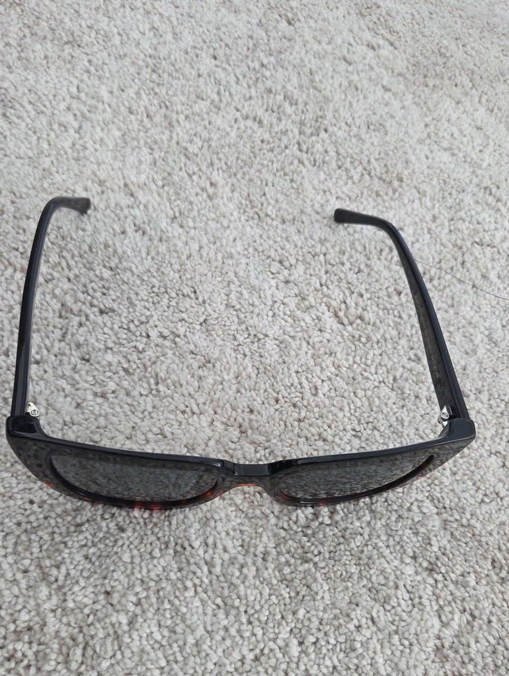 Diff Oversized Cat-Eye Tortoiseshell Sunglasses EUC - Picture 2 of 9